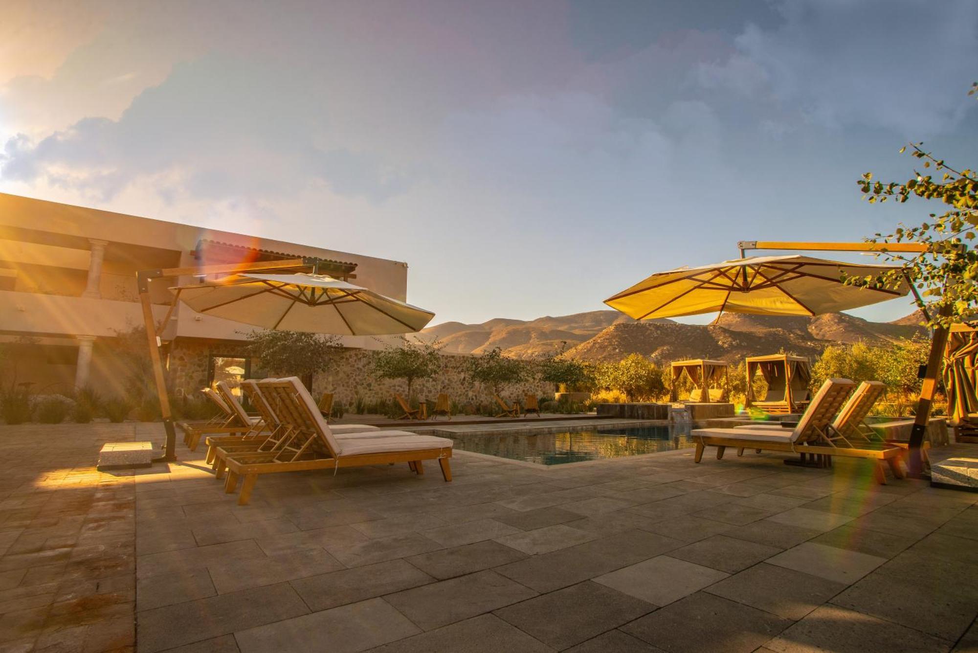 Hotel Flores De Sal-Вале де Гуадалупе Екстериор снимка